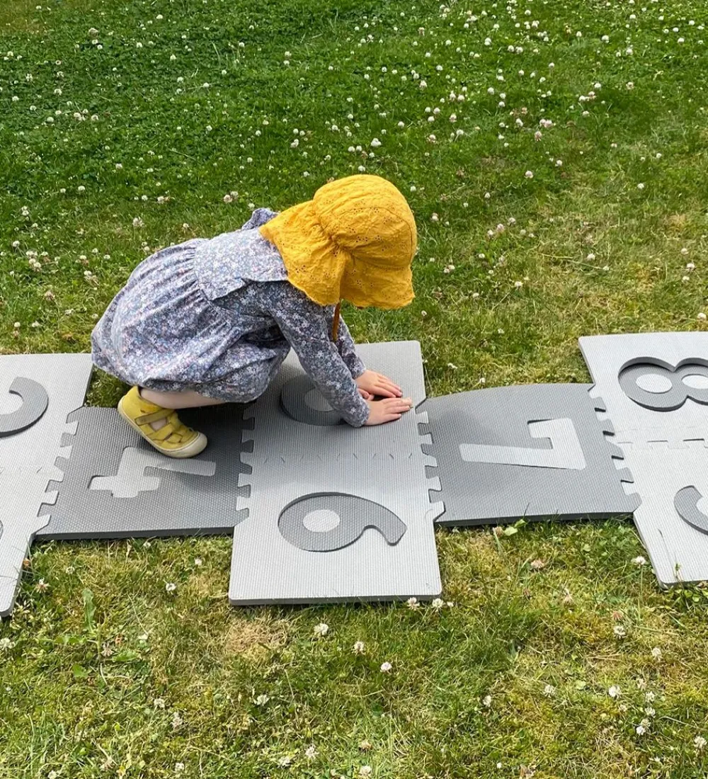 BabyDan Legetæpper Og Legegulve>Hinkeskumgulv - Jump & Play - Assorteret - Grå