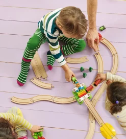 BRIO Brio><noscript><img width=