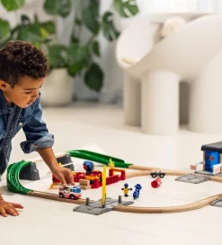 BRIO Brio><noscript><img width=