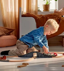 BRIO Brio><noscript><img width=