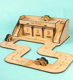 Crateit Biler, Tog Og Køretøjer|Trælegetøj>Kreasæt - Town - Træ - Parkeringsområde - 36 Del