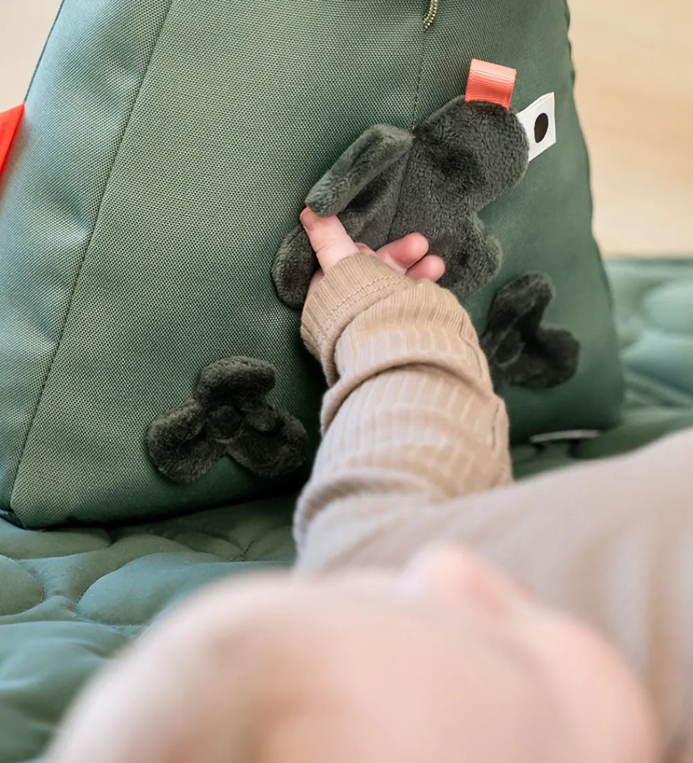 Done by Deer Babylegetøj|Aktivitetsstativer>Aktivitetsstativ - Tiny Farm - Green