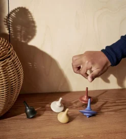 Ferm Living Trælegetøj>Snurretoppe - 5-Pak - Multi