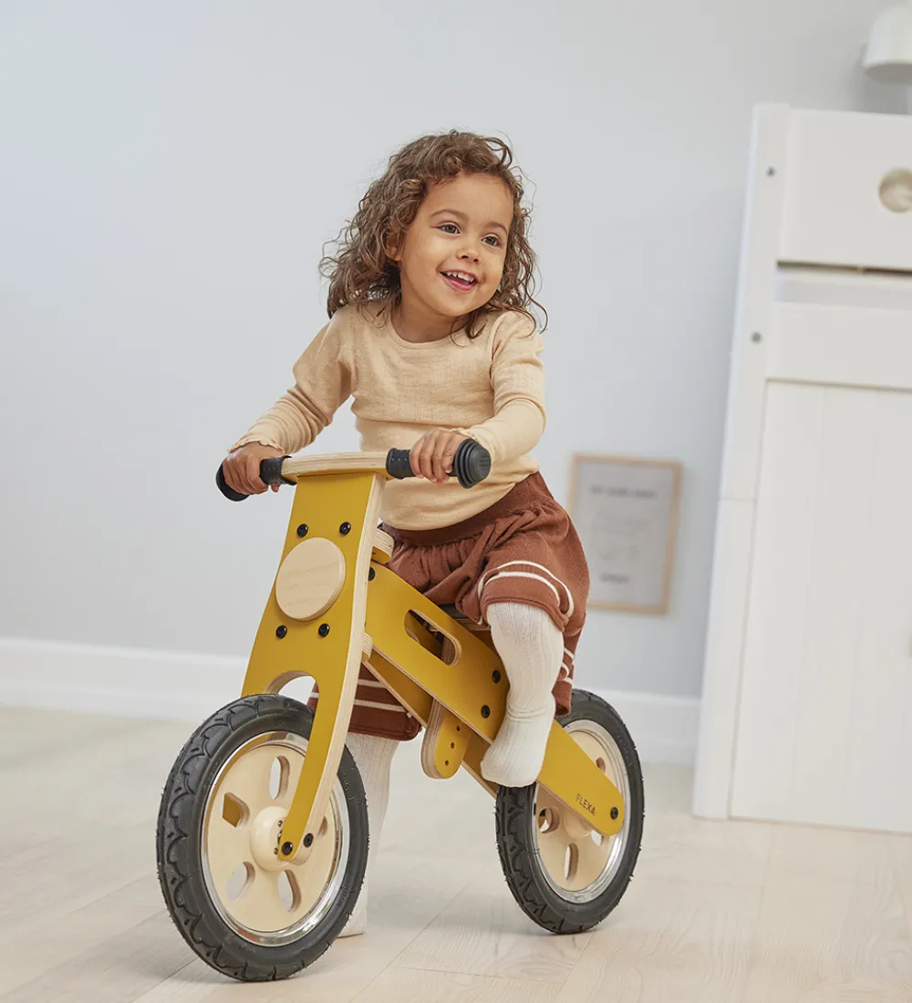 Flexa Løbecykler>Løbecykel - Indendørs - Træ - Play - Mustard/Birch Plywood