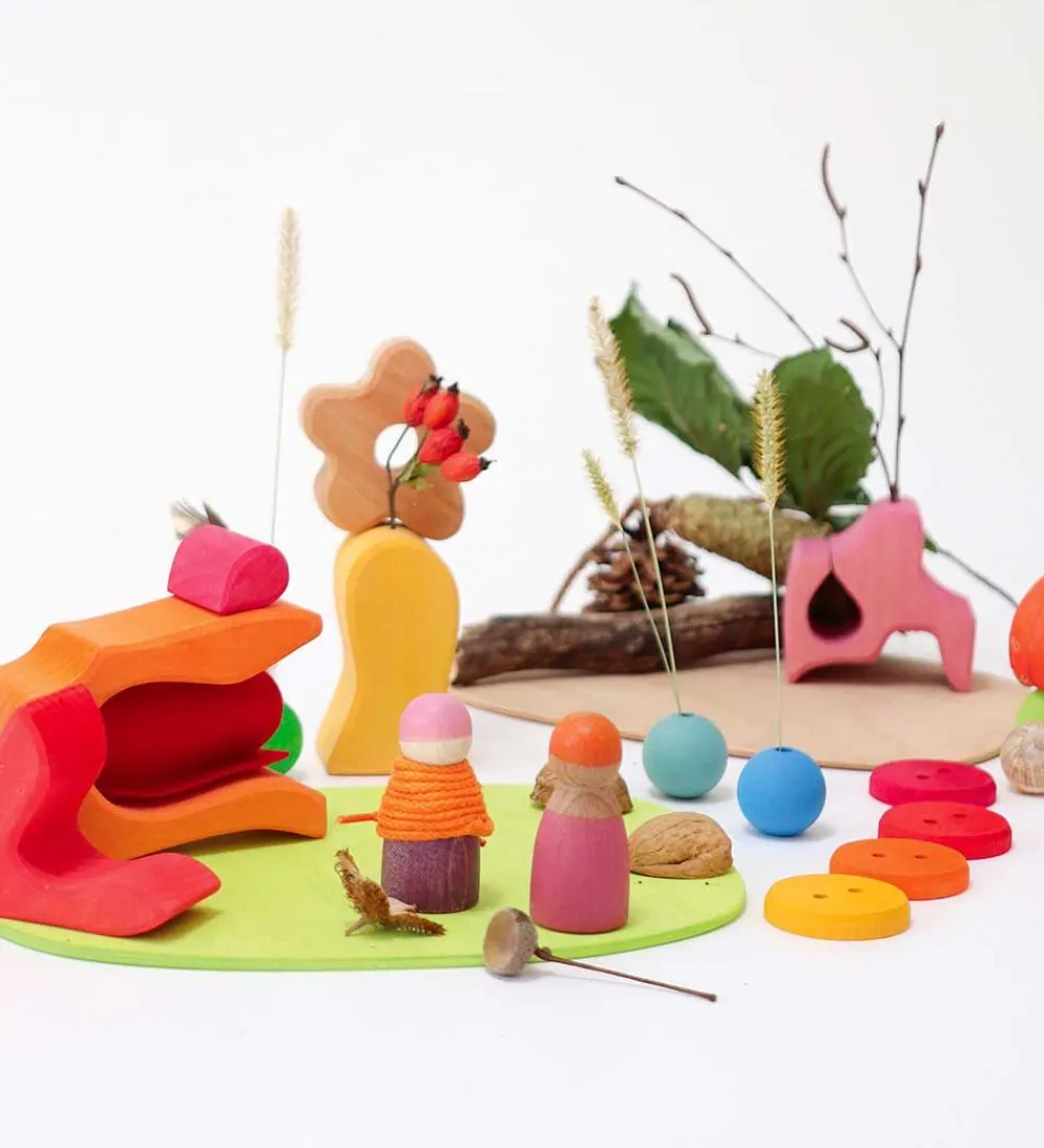 Grimms Trælegetøj>Trælegetøj - Small World Play Down By The Meadow