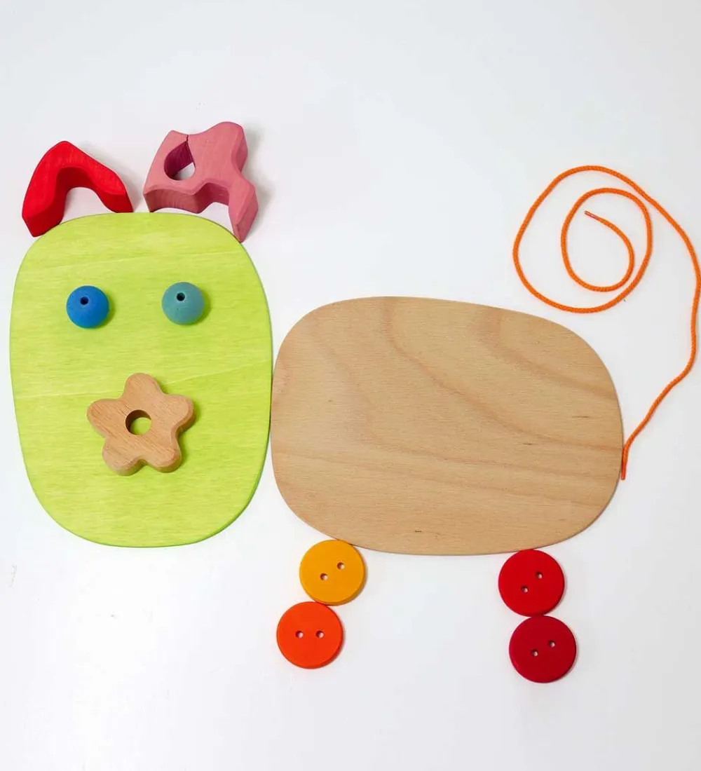 Grimms Trælegetøj>Trælegetøj - Small World Play Down By The Meadow