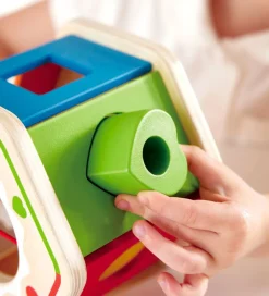 Hape Trælegetøj|Aktivitetslegetøj>Farve og Form Sorteringskasse - 7 Dele