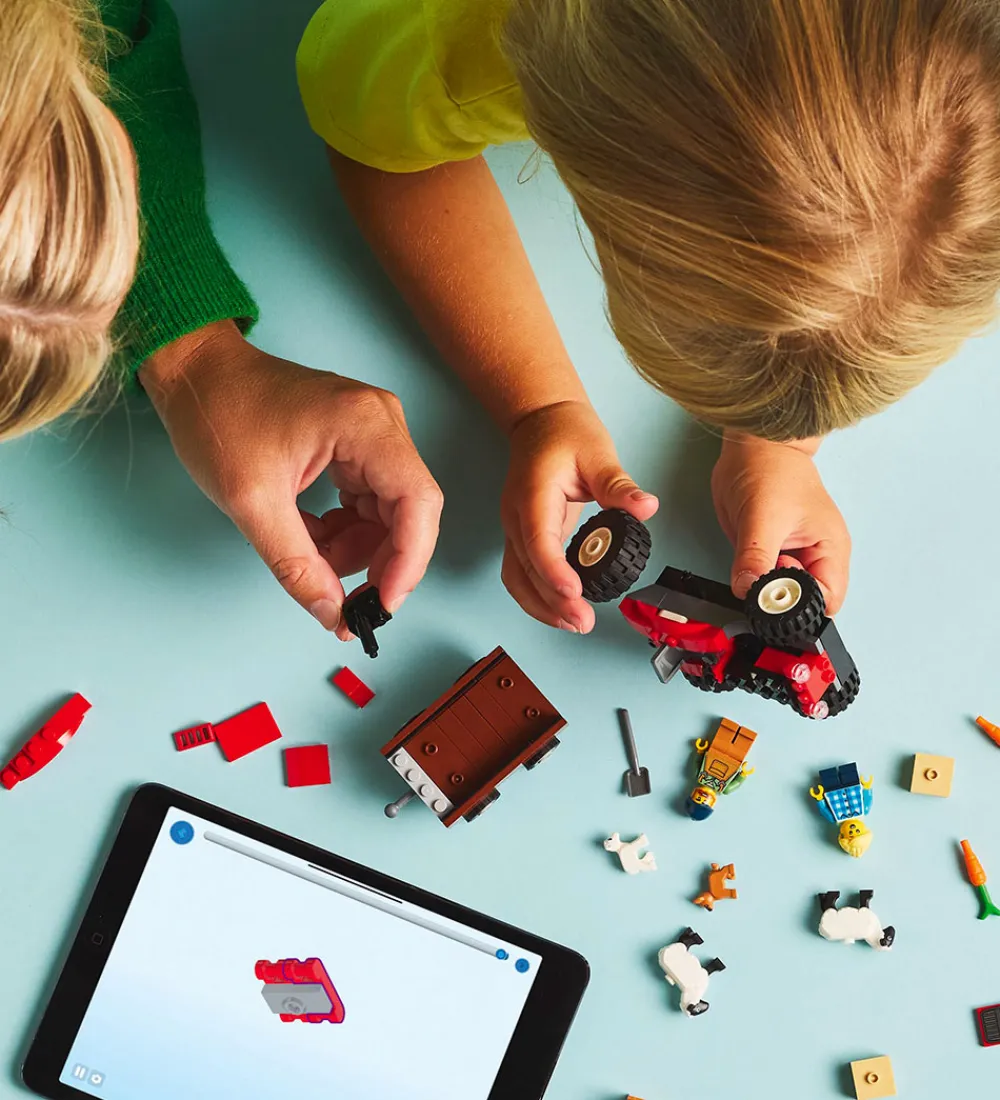 LEGO® Konstruktionslegetøj|Lego®>City - Rød Traktor Med Anhænger Og Får 60461 - 116 Dele