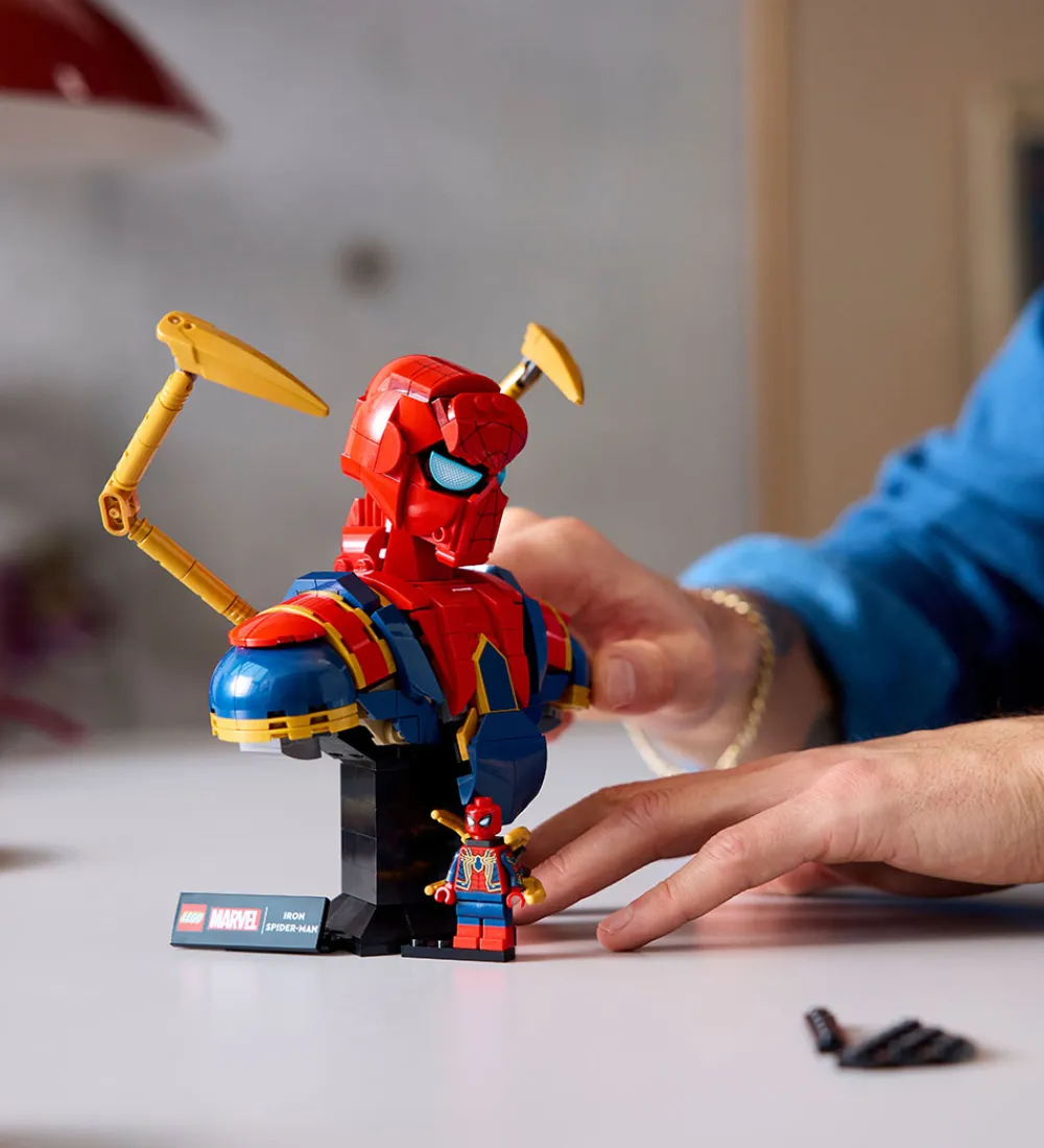 LEGO® Lego®|Konstruktionslegetøj>Marvel - Iron Spiderman 76326 - 379 Dele