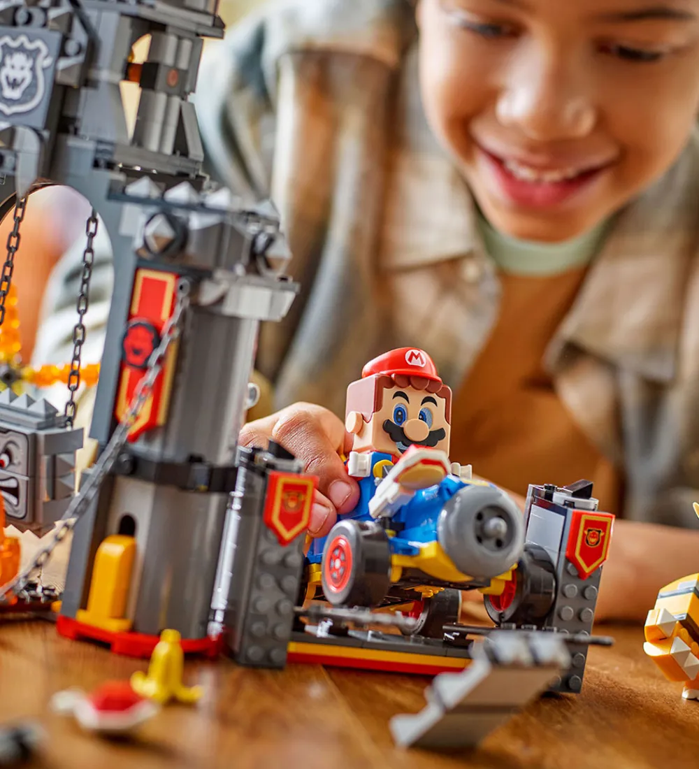 LEGO® Lego®|Konstruktionslegetøj>Super Mario - Mario Kart Bowser's Castle 72039 - 1068 Dele