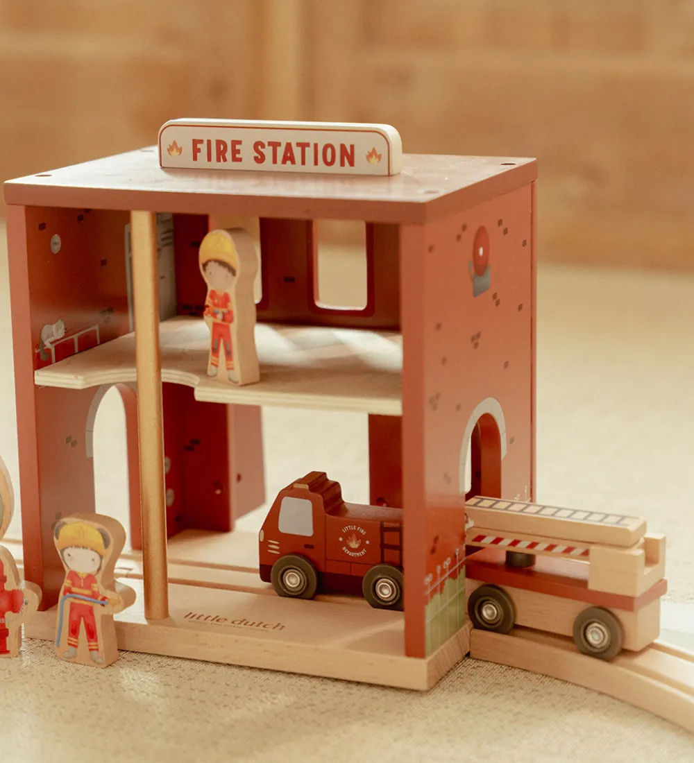 Little Dutch Trælegetøj|Figurer>Brandstation - Træ