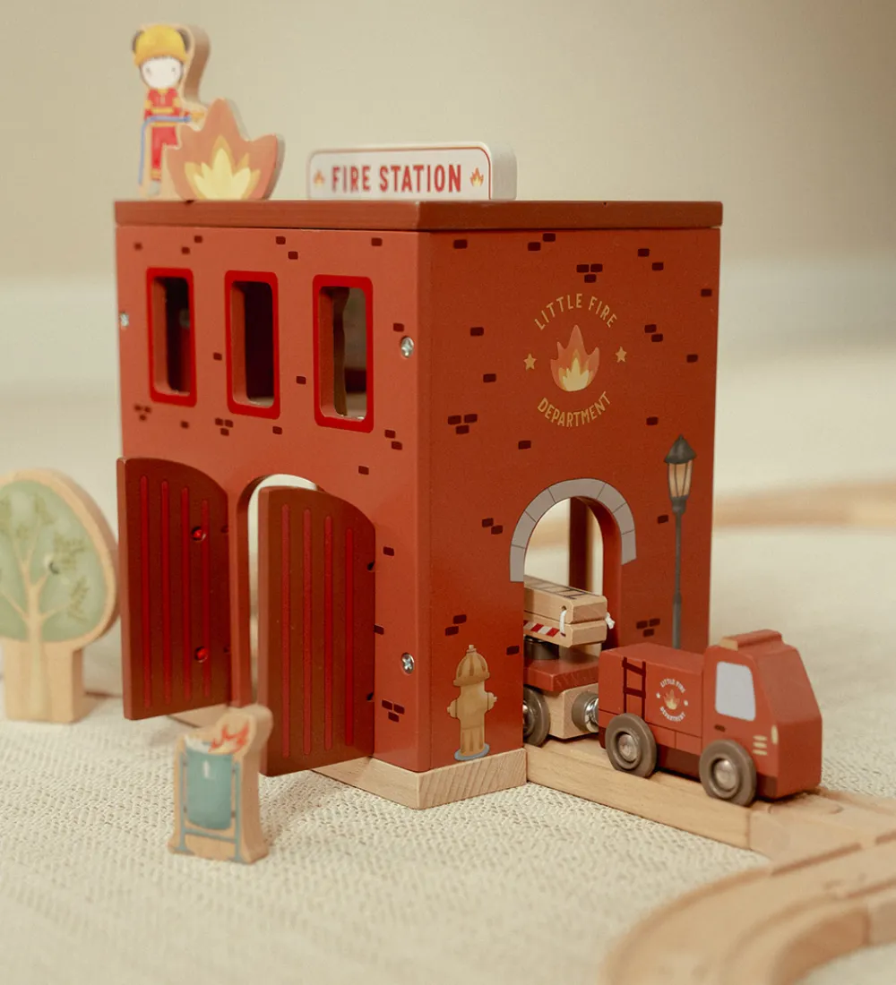 Little Dutch Trælegetøj|Figurer>Brandstation - Træ