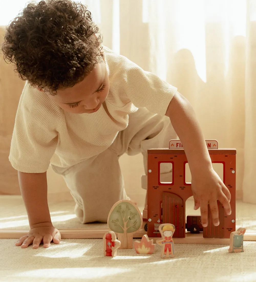Little Dutch Trælegetøj|Figurer>Brandstation - Træ