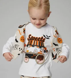 Name It Halloween><noscript><img width=