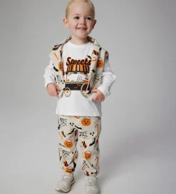 Name It Halloween><noscript><img width=