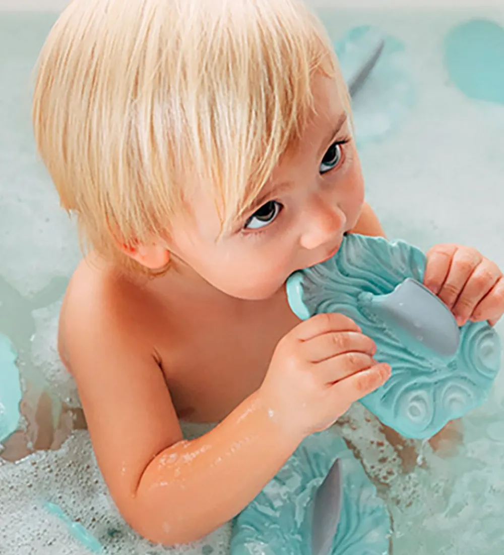 Oli & Carol Badelegetøj|Bideringe>Badelegetøj - Naturgummi - Haj - Blå