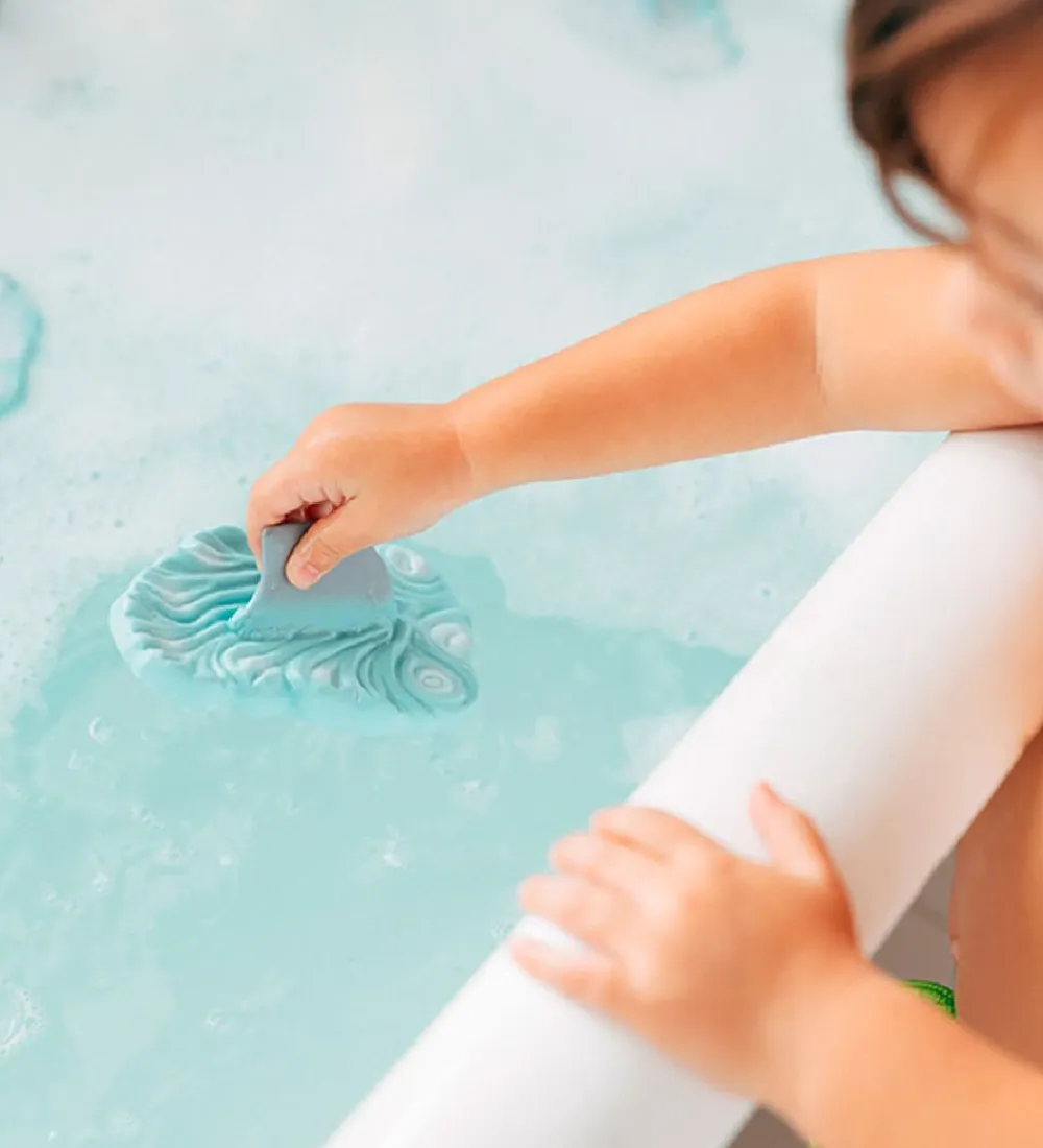 Oli & Carol Badelegetøj|Bideringe>Badelegetøj - Naturgummi - Haj - Blå