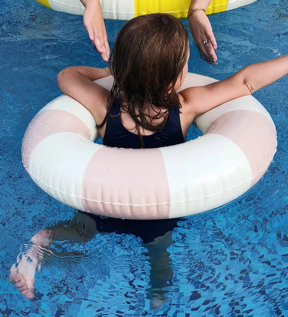 Petites Pommes Udeleg Og Udendørs Legetøj|Baderinge>Badering - 60 cm - Anna - French Rose