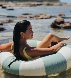 Petites Pommes Udeleg Og Udendørs Legetøj|Baderinge><noscript><img width=