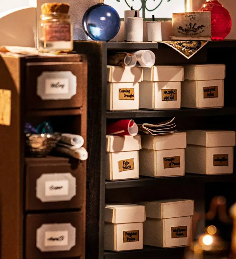 Rolife Kreasæt>Miniature-diorama - DIY - Kiki's Magic Emporium DG155 - 2