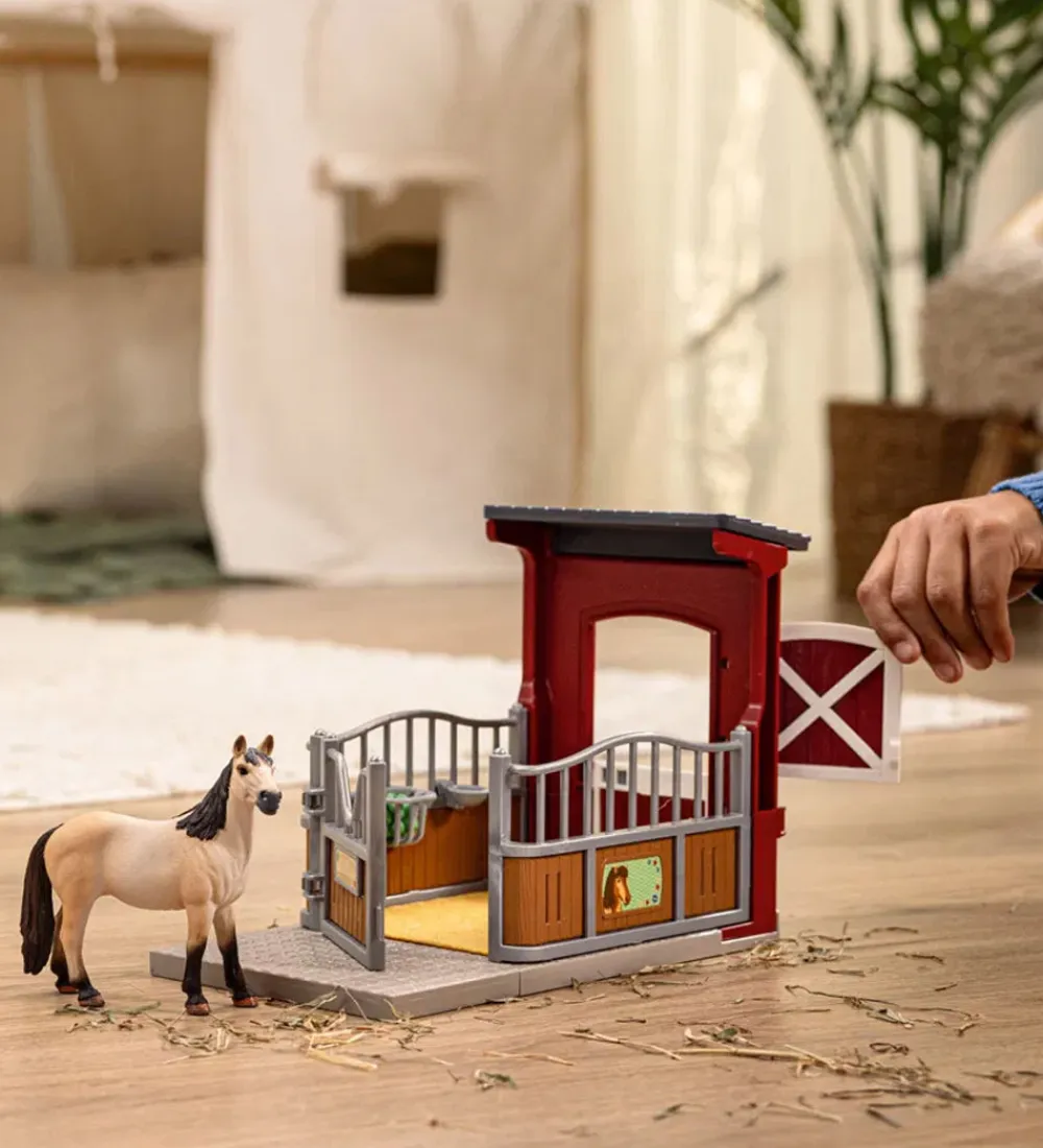 Schleich Schleich>Farm World - Ponyboks m. Mustang Hoppe - 42724 - 19 Del