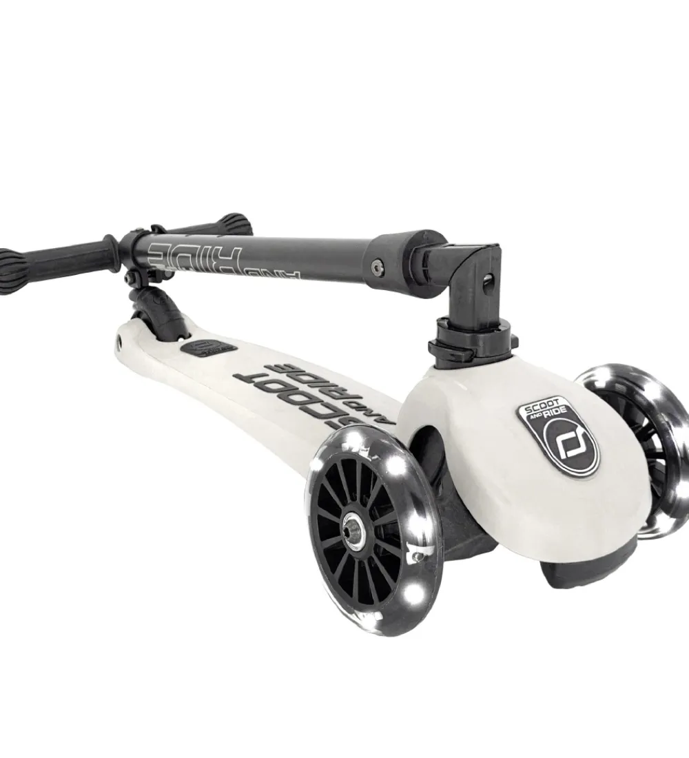 Scoot and Ride Løbehjul>Highway Kick 3 - LED - Ash