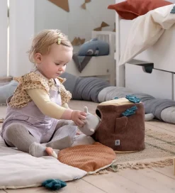 Sebra Aktivitetslegetøj>Aktivitetslegetøj - Gemmeleg - Træstub