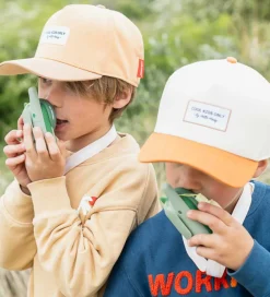 The Zoofamily Walkie Talkies><noscript><img width=